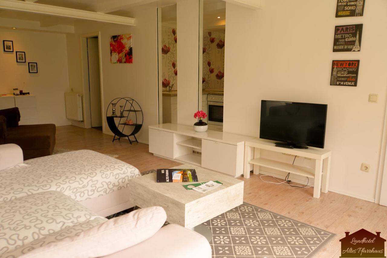 Hotelpension Pfarrhaus Alt Schwerin Bagian luar foto