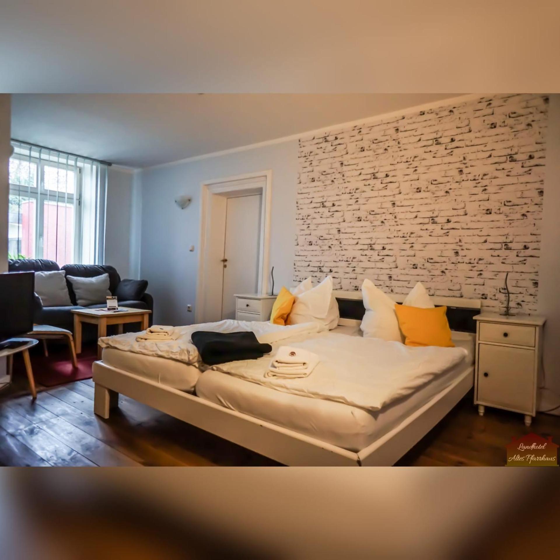Hotelpension Pfarrhaus Alt Schwerin Bagian luar foto