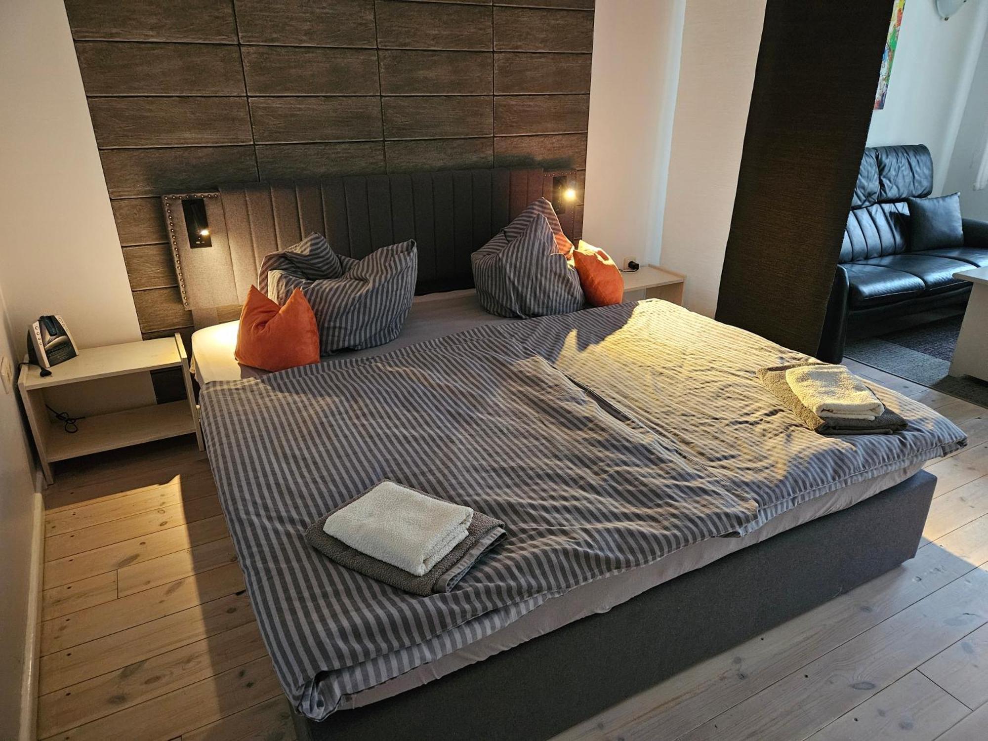 Hotelpension Pfarrhaus Alt Schwerin Bagian luar foto