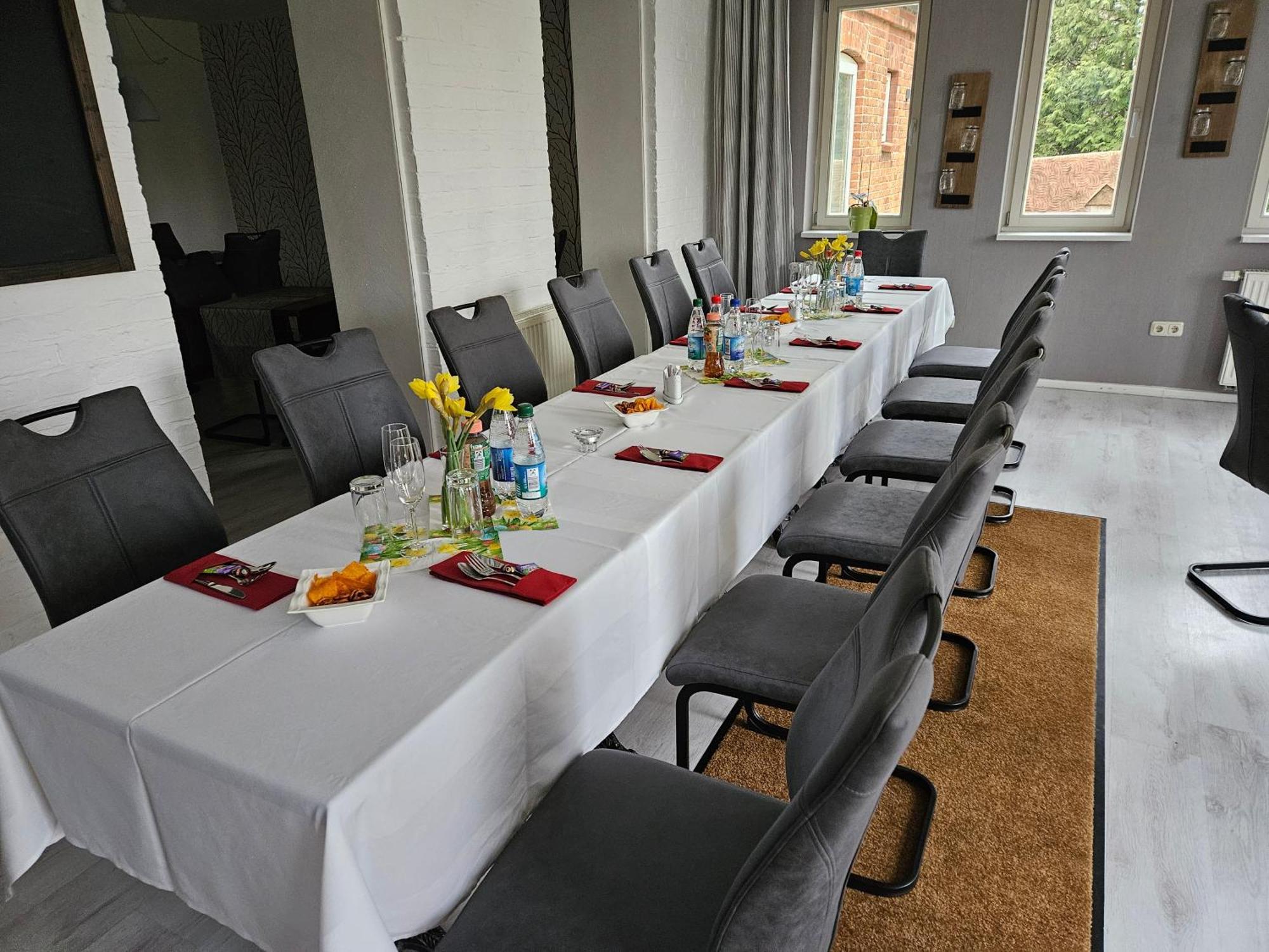 Hotelpension Pfarrhaus Alt Schwerin Bagian luar foto